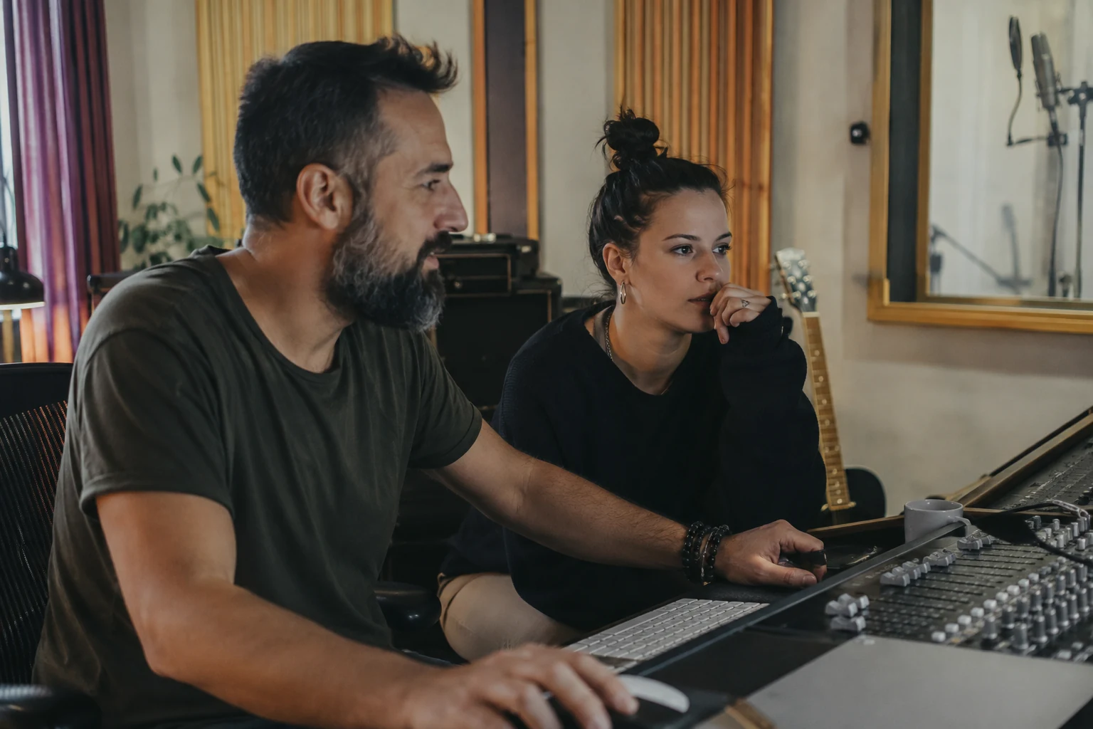 Fotografija za temu žanrovi hrvatska pop scena